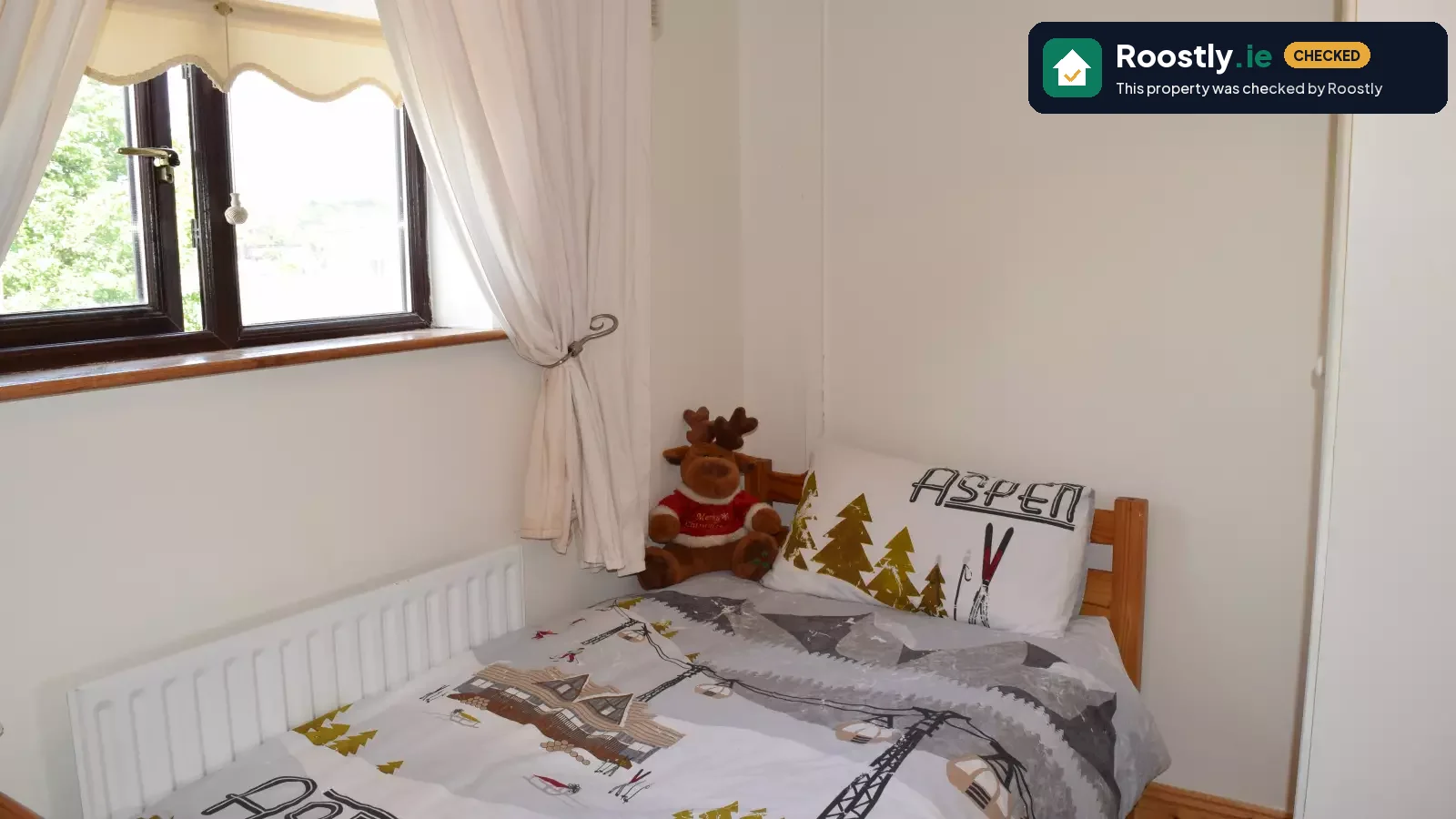 Huge room with heating in 3-bedroom apartment, Tallaght