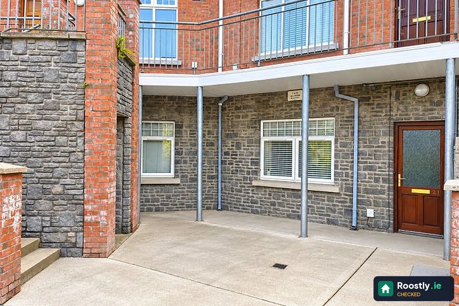 2 bed apartment for rent in Clonmacken