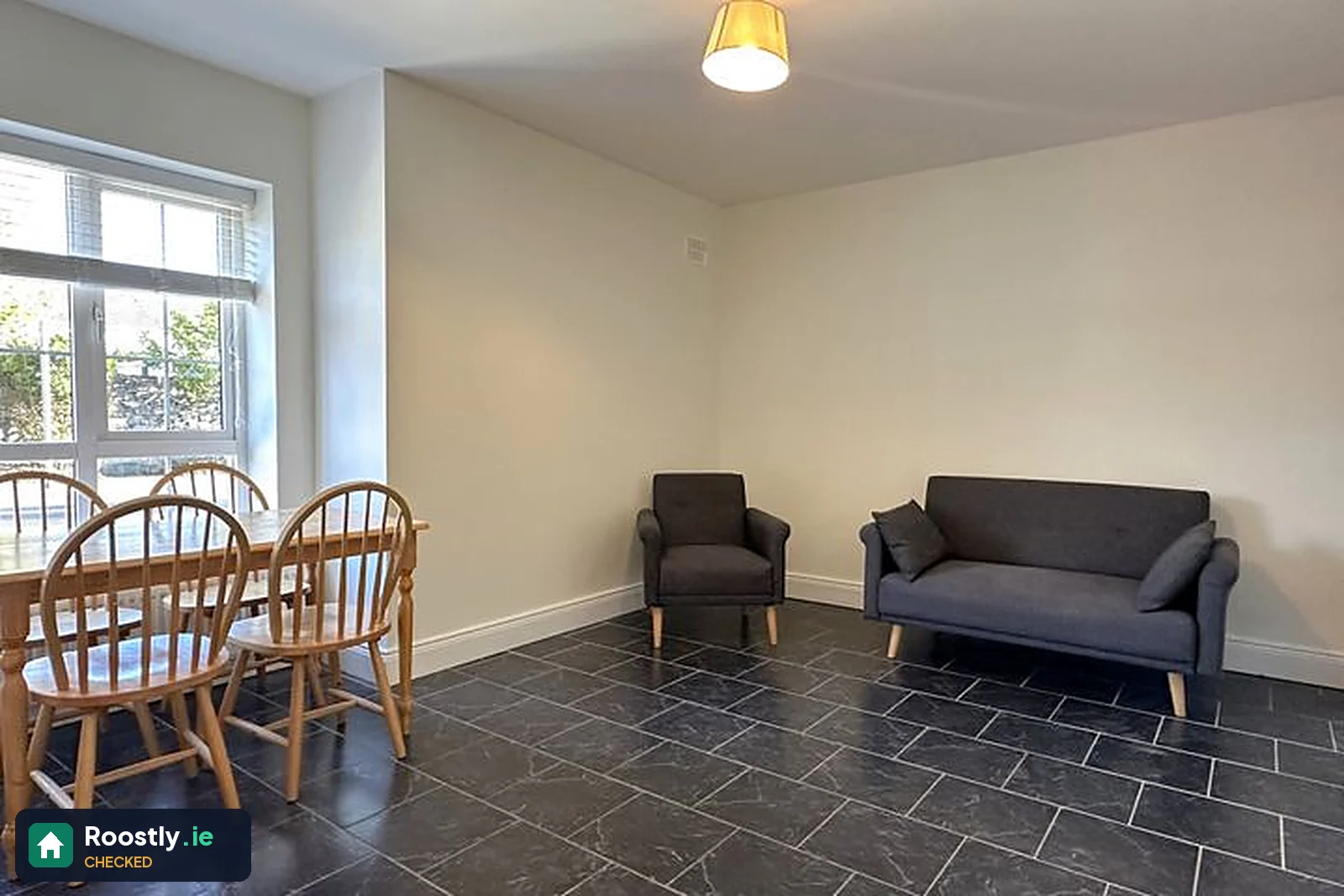 2 bed apartment for rent in Doughiska