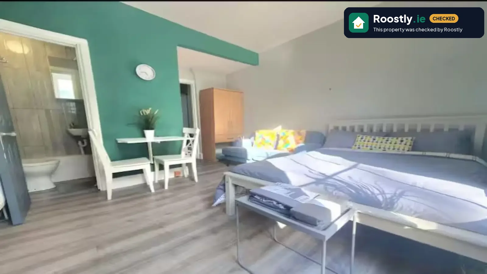 Studio for rent in Inns Quay, bills included