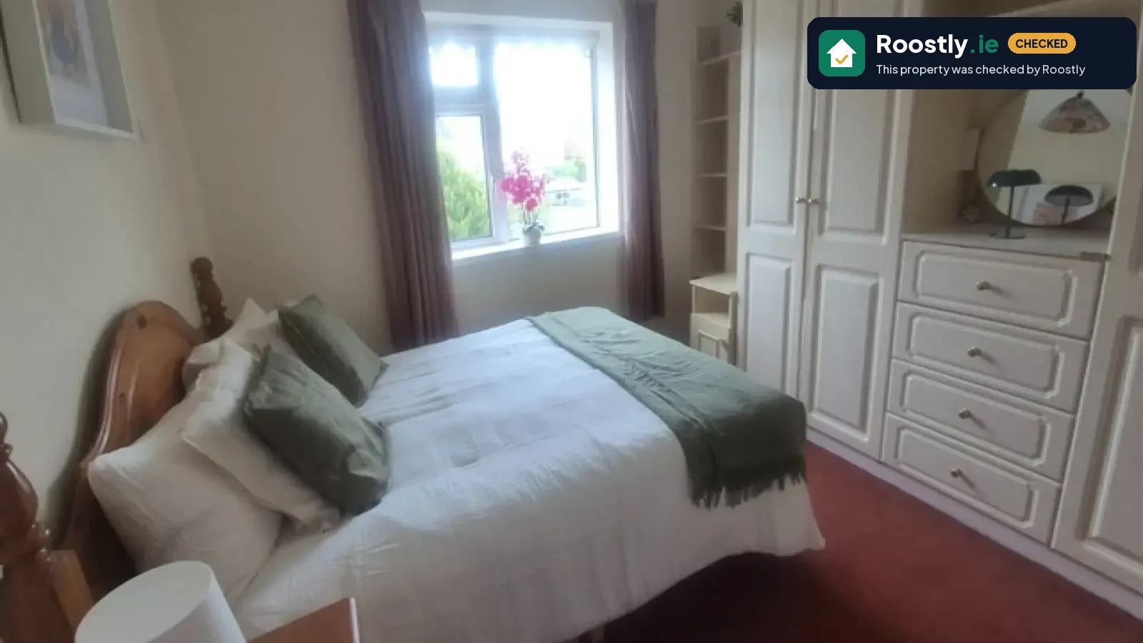 Room in a shared 7-bedroom apartment for rent in Artane-Coolock, Dublin, perfect for professionals and students, couples