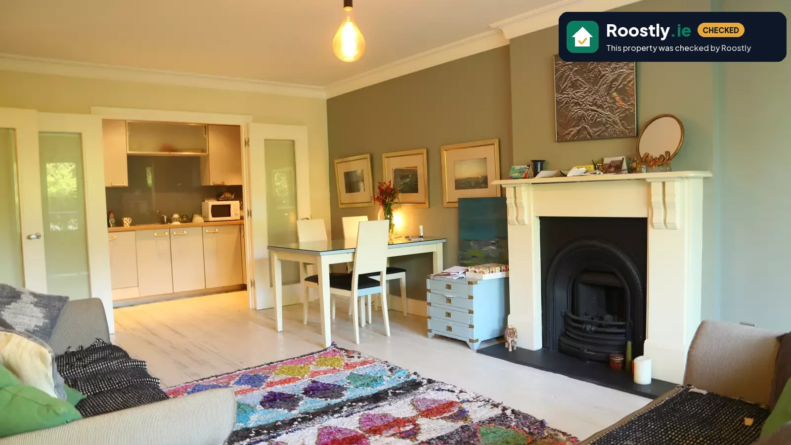 Room in a shared 2-bedroom apartment for rent in Dublin, professionals only