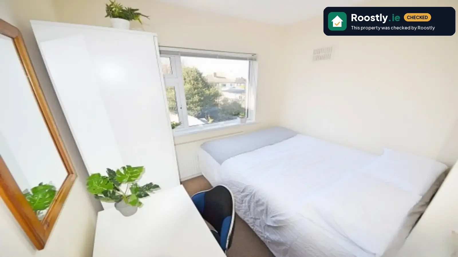 Room in a shared 7-bedroom apartment for rent in Southside, all bills included