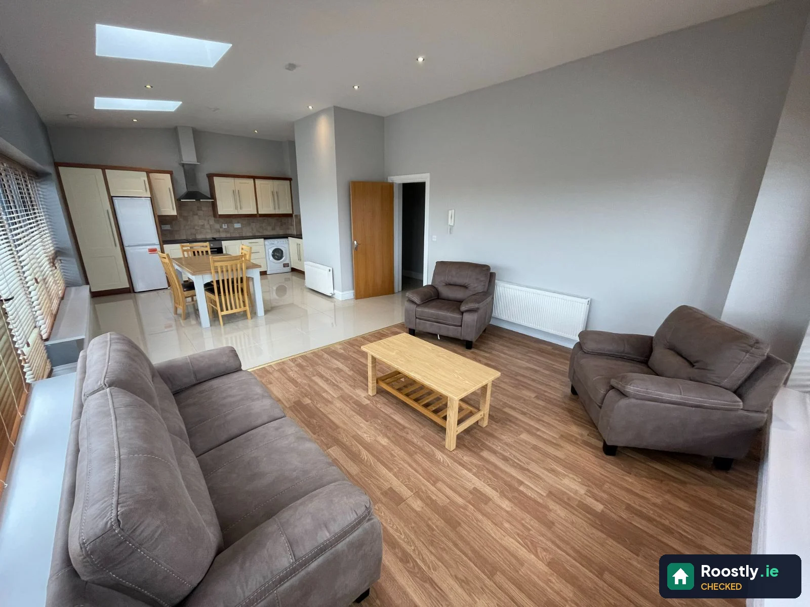 2 bed apartment for rent in Doughiska