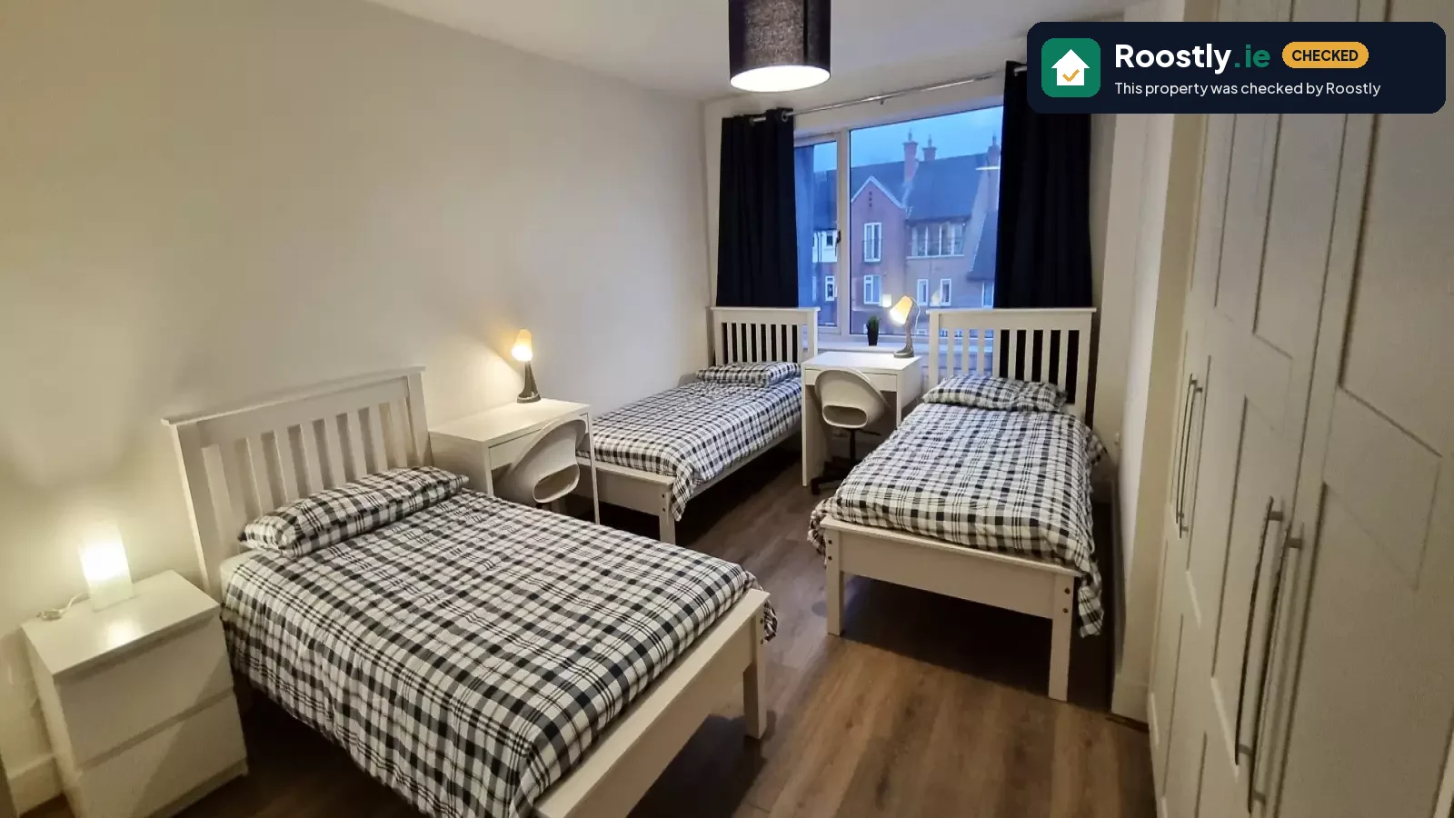Bed for rent in a shared 7-bedroom apartment for rent in Inns Quay, bills included