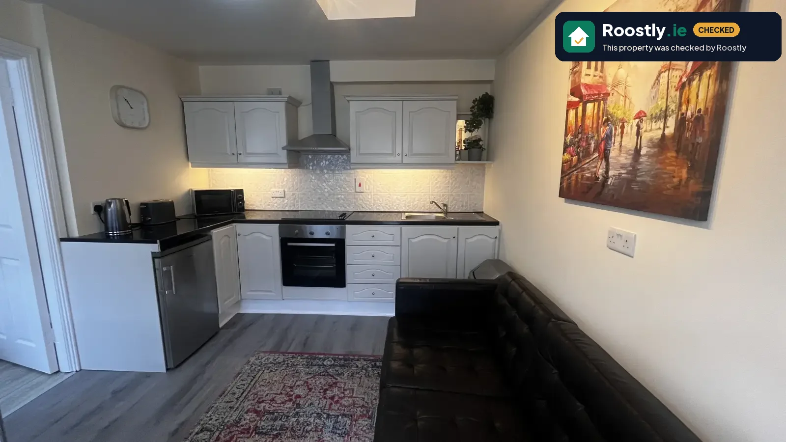 Studio for rent in Dublin, all bills included, female professionals only