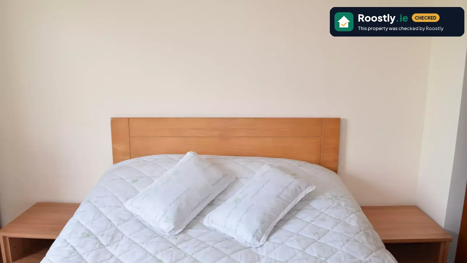 Room in a shared 3-bedroom apartment for rent in Ballyfermot, some bills included, professionals/students preferred