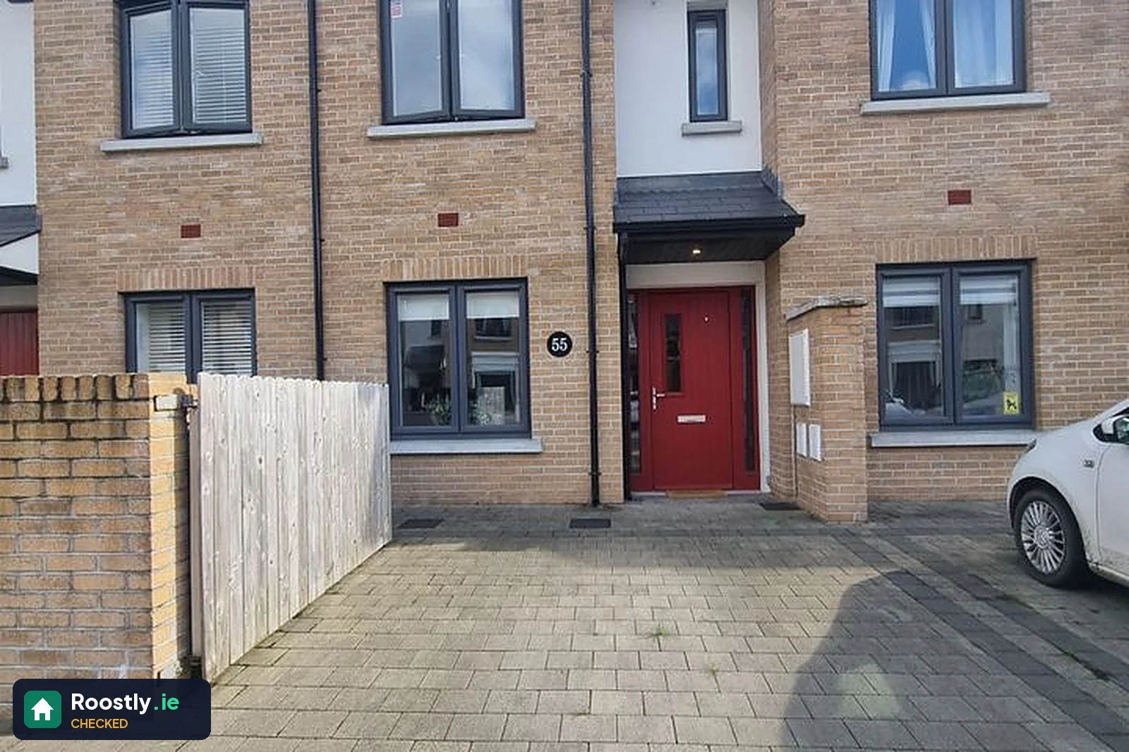 2 bed house for rent in Newtown
