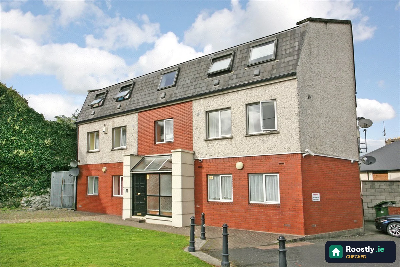2 bed apartment for rent in Lelia St