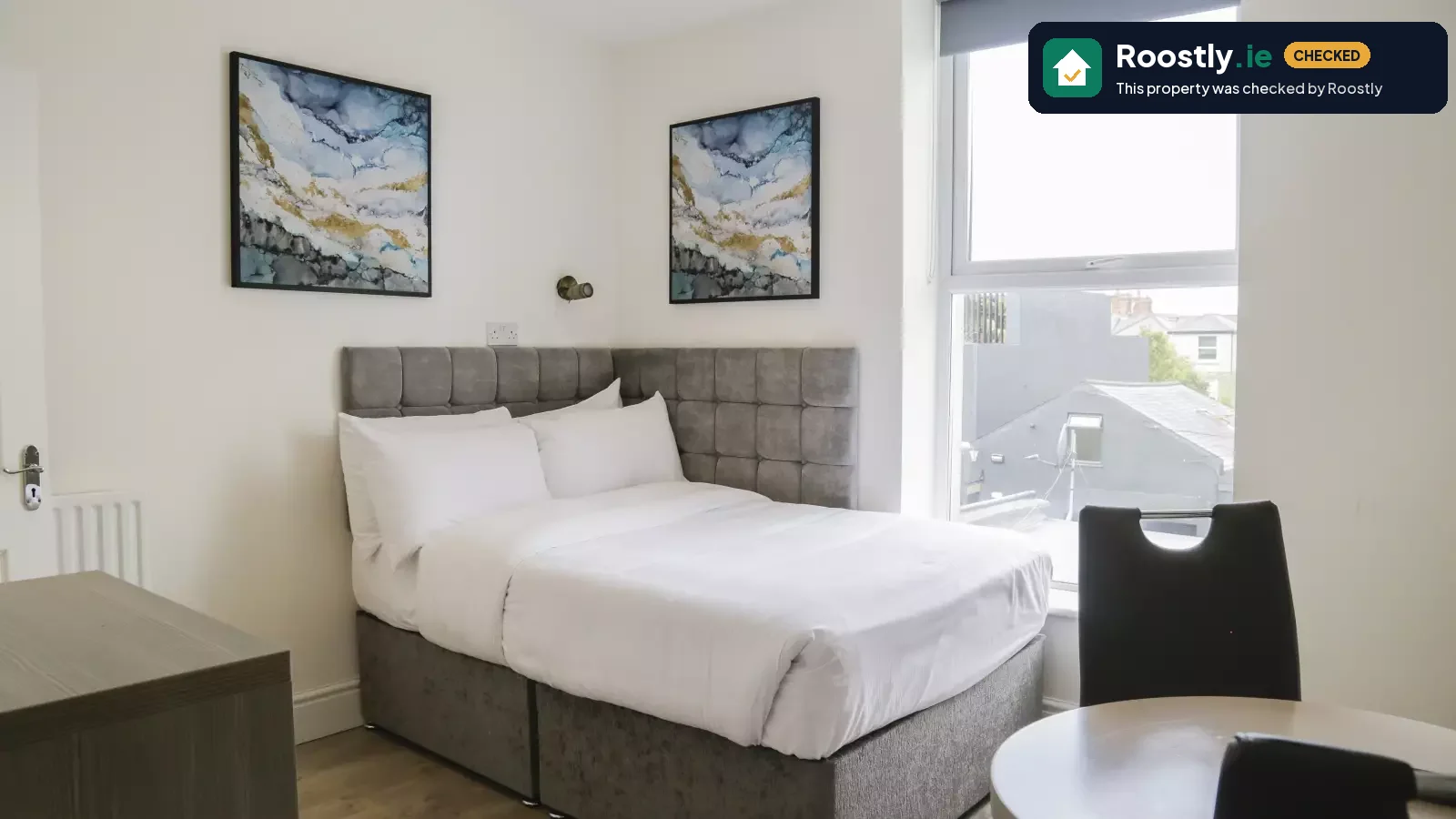 Studio for rent in Portobello, bills included