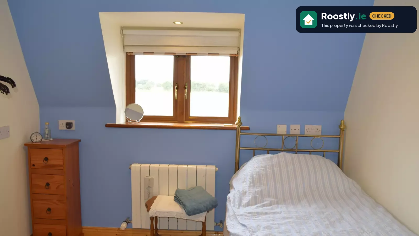 Room for rent with single bed in 5-bedroom apartment in Portmarnock