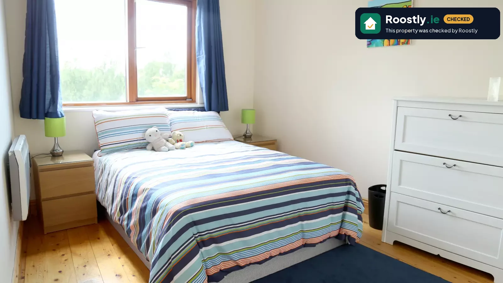 Nice room in 2-bedroom apartment in Castleknock with window view