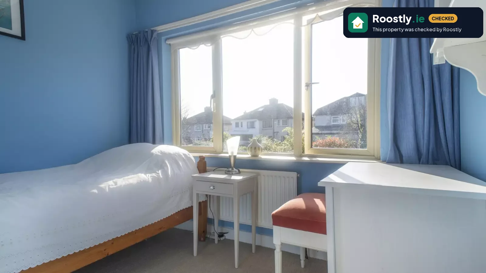 Room in a shared 5-bedroom apartment for rent in Rathfarnham, Dublin. Only Males, Professionals Only.