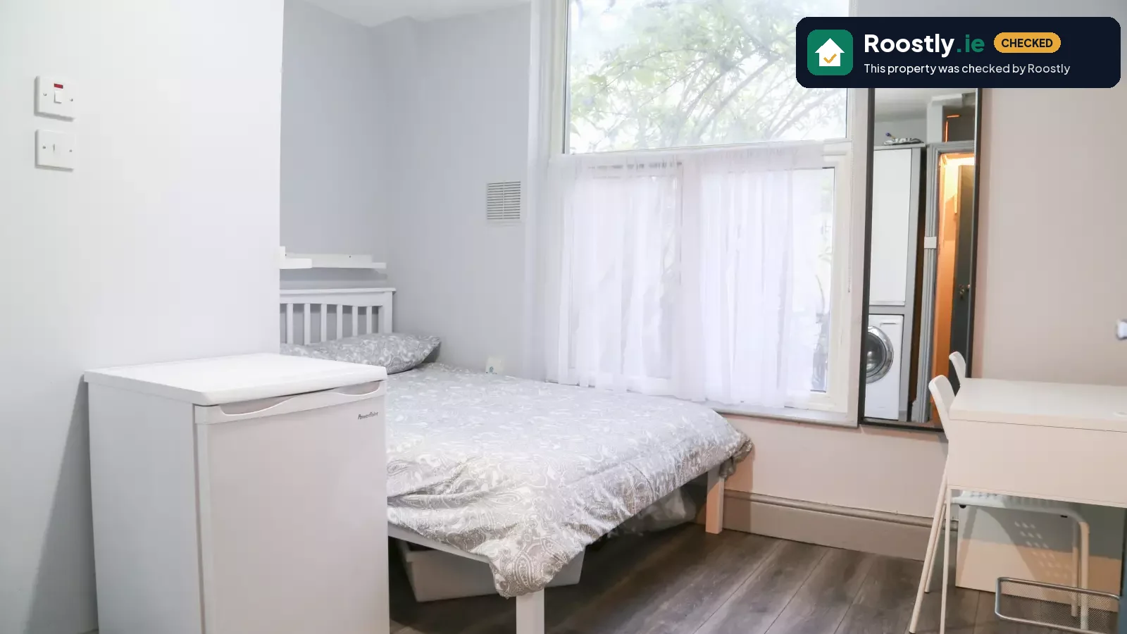 Studio for rent in Inns Quay, Dublin, bills included.