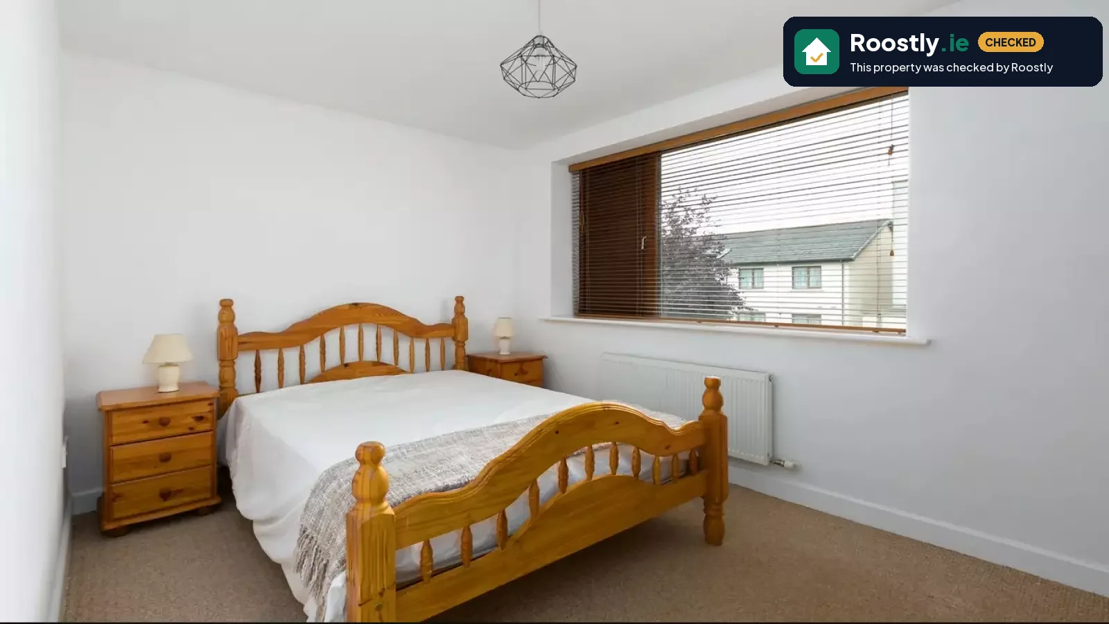 Room in a shared 3-bedroom apartment for rent in Dublin, professionals only