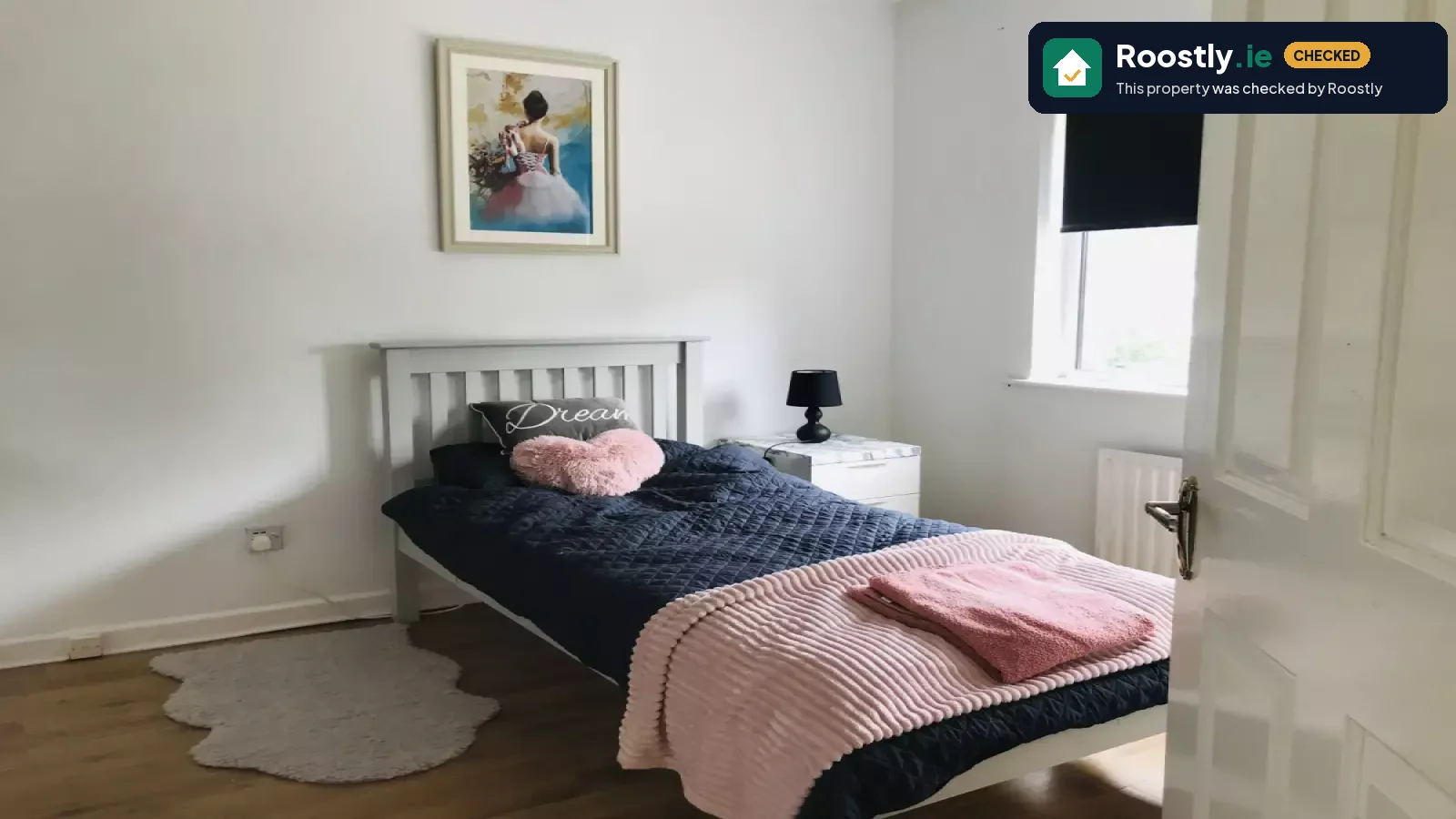 Cosy room in 5-bedroom house in Sandyford, Dublin